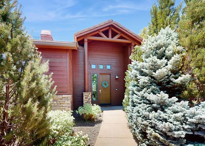 Holiday home Golf, Trails & Lakes! Show W/ Bonus